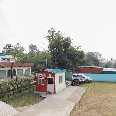 Hotel Chitrarth & Party Lawn Haldwāni Extérieur photo