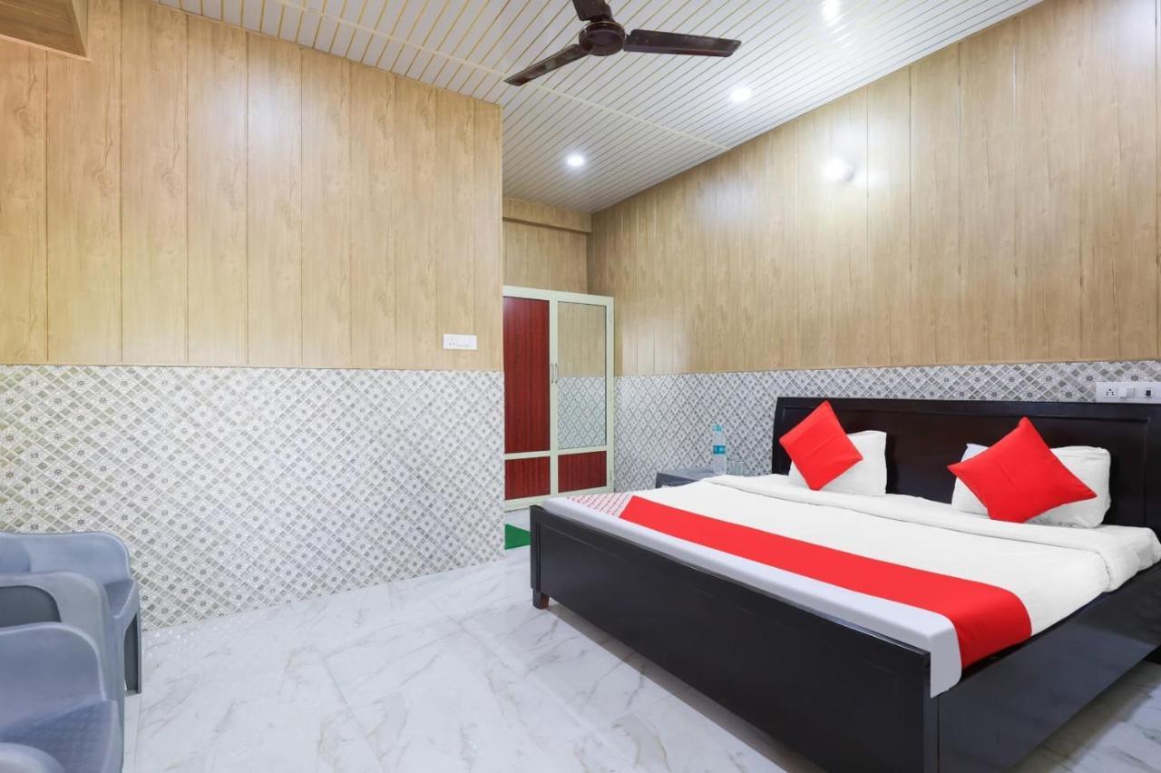 Hotel Chitrarth & Party Lawn Haldwāni Extérieur photo